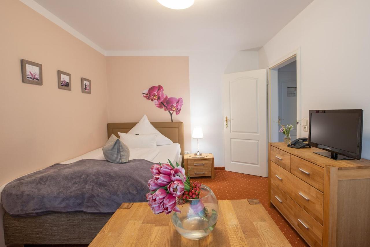 Seehotel Lindenhof Lychen Eksteriør bilde